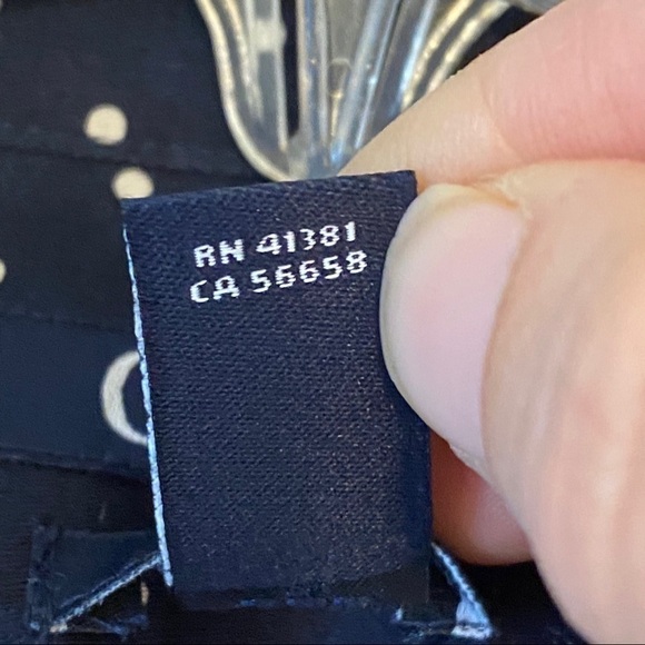 Chaps Polka Dot Button Down Top Blue & White Sz Small - Picture 3 of 6